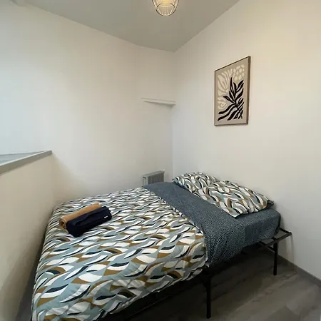Charming 2 Bedroom For 5 Max Rouen