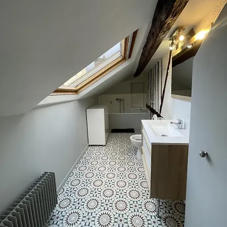 Apartment Charming 2 Bedroom For 5 Max Rouen